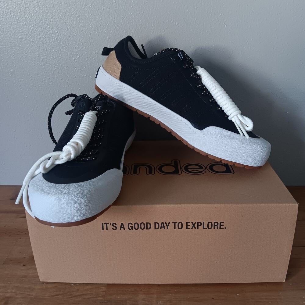 LANDED |THE OVERLOOK| UNISEX 7 Womens 5.5 Mens Black Walking Comfort Shoes